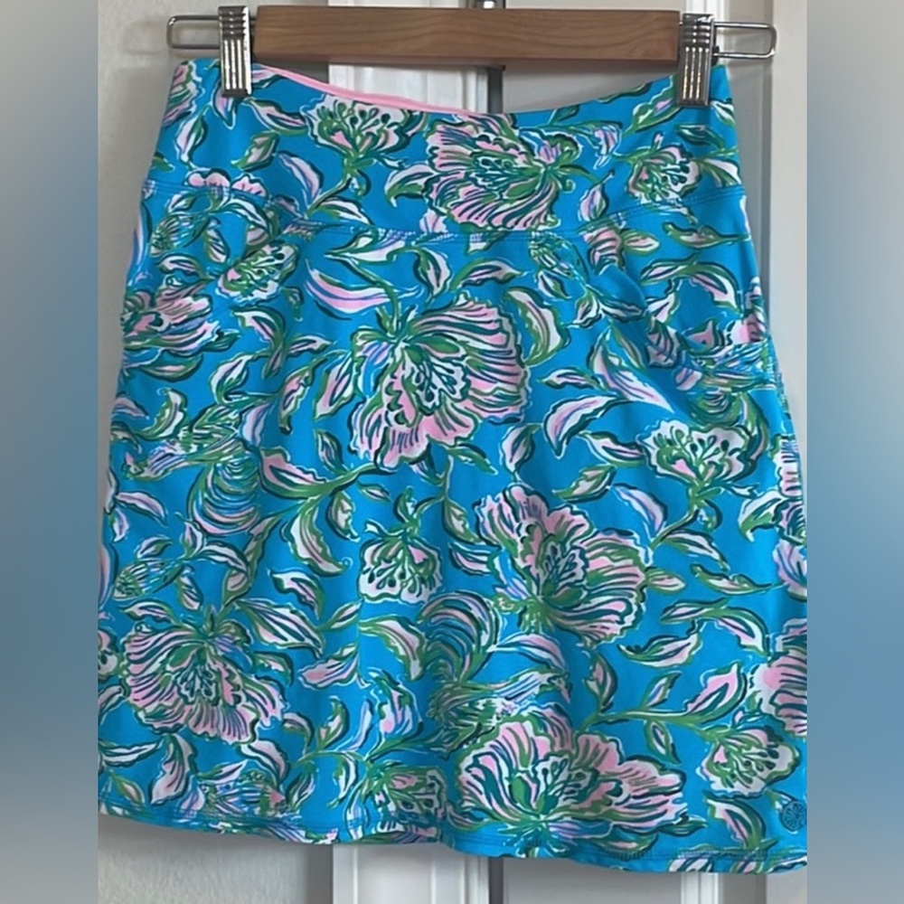 Lilly Pulitzer Maryana skort in chick magnet size XL like new smoke and pet free